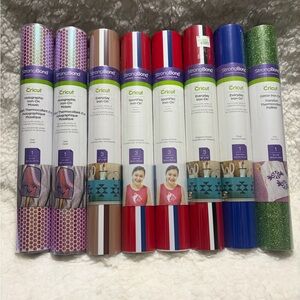 Cricut StrongBond Vinyl Set in Multicolor